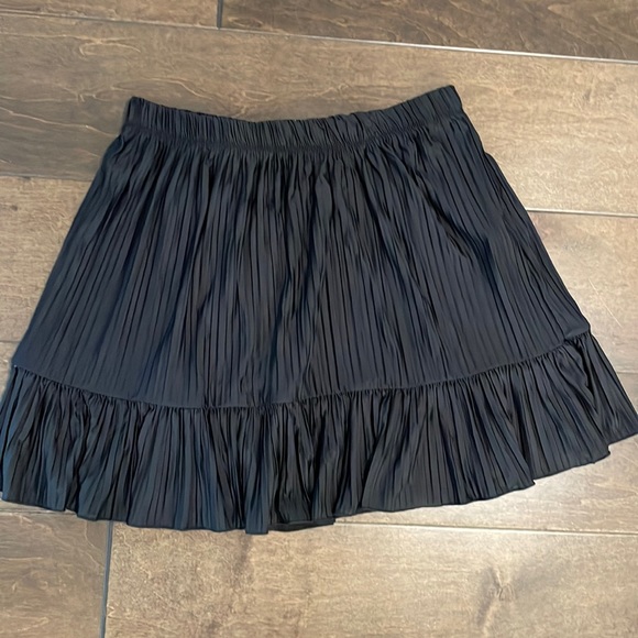 Zara Plisse Mini Skirt - Picture 1 of 3